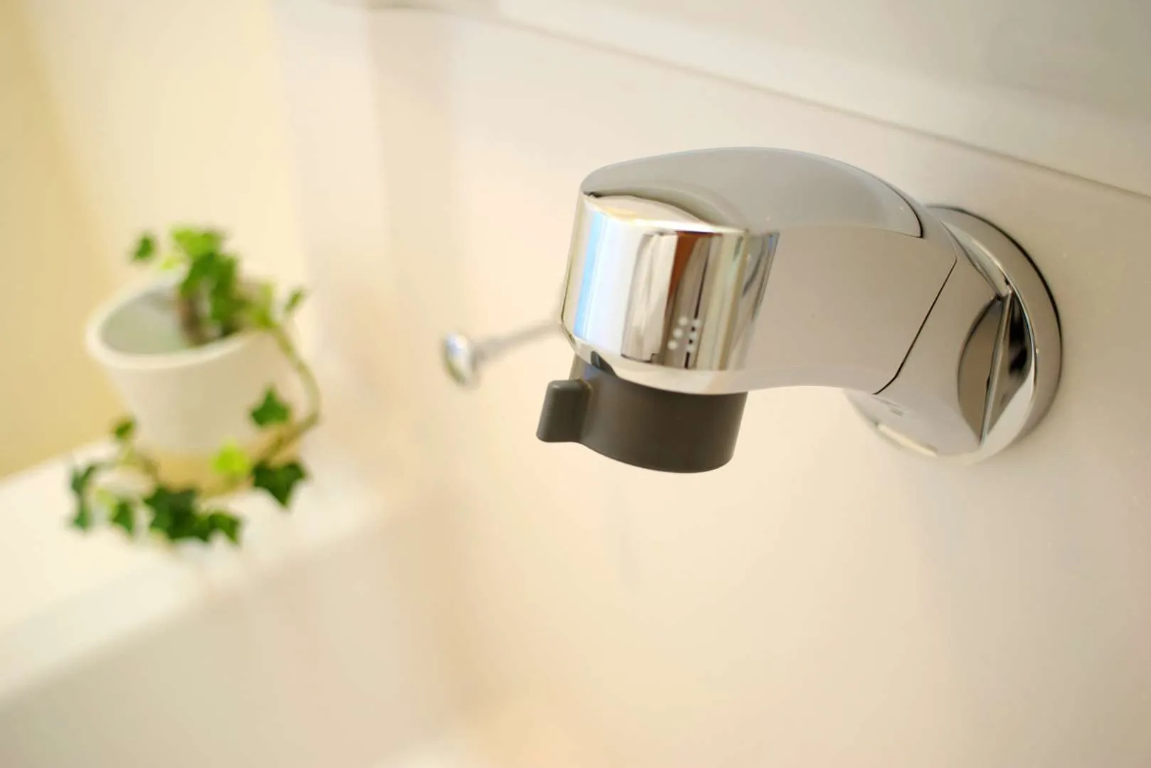 水漏れがひどい蛇口を修理する方法とは？